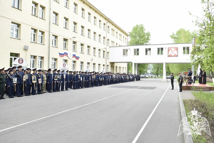 Кадеты МПКУ войск национальной гвардии приняли участие в шествии Бессмертного полка
