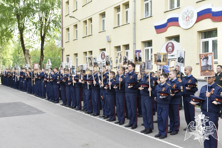 Кадеты МПКУ войск национальной гвардии приняли участие в шествии Бессмертного полка