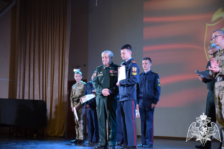 ВРУЧЕНИЕ ИМЕННЫХ СТИПЕНДИЙ КЛУБА ВОЕНАЧАЛЬНИКОВ РОССИЙСКОЙ ФЕДЕРАЦИИ