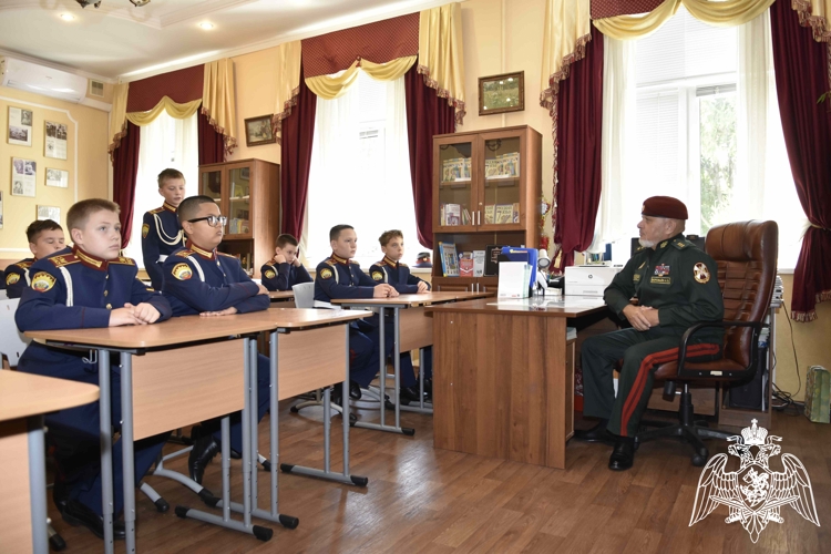 С Днём знаний! В Московском президентском кадетском училище им. М.А. Шолохова Росгвардии дан старт новому учебному году