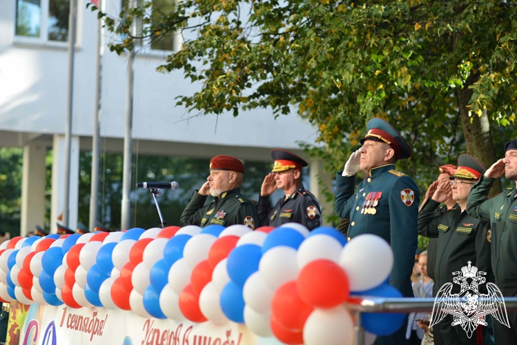 С Днём знаний! В Московском президентском кадетском училище им. М.А. Шолохова Росгвардии дан старт новому учебному году