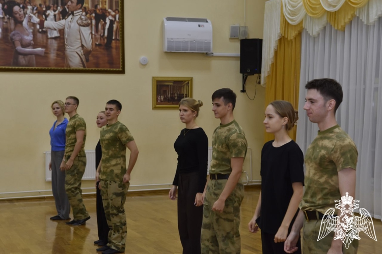 Кадеты училища имени Шолохова готовятся к Х Международному Кремлевскому Кадетскому Балу