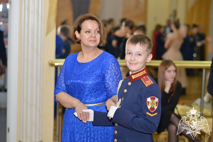 В Московском президентском кадетском училище им. М.А. Шолохова стартовала череда новогодних балов