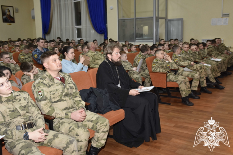 Рождественские песнопения в Московском президентском кадетском училище имени М.А. Шолохова войск национальной гвардии