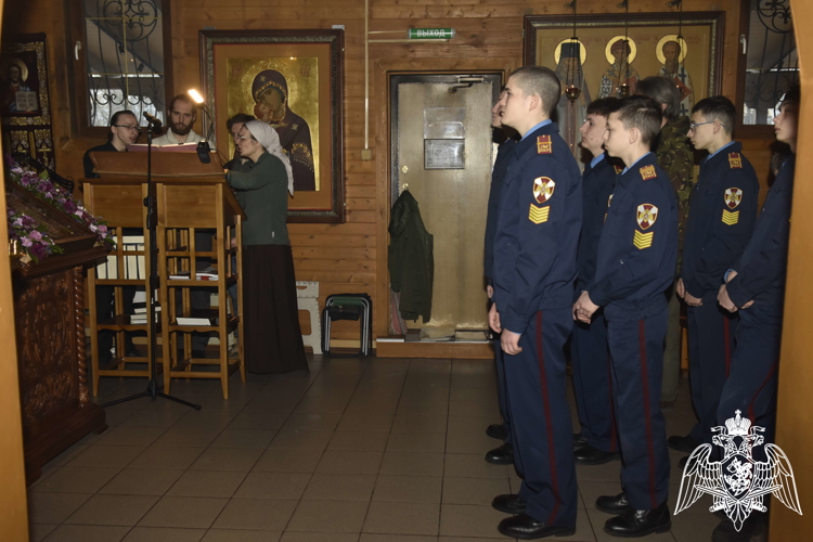 В Московском президентском кадетском училище имени М.А. Шолохова войск национальной гвардии Российской Федерации отметили День войск национальной гвардии