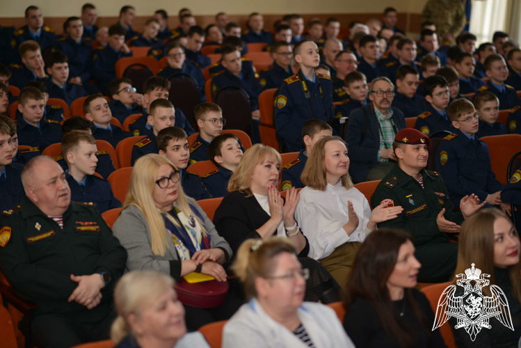 В Московском президентском кадетском училище имени М.А. Шолохова войск национальной гвардии Российской Федерации отметили День войск национальной гвардии