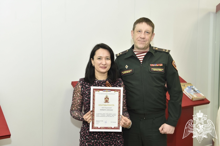 «Сила духа – сила семьи»: в училище имени Шолохова поздравили матерей и жен героев