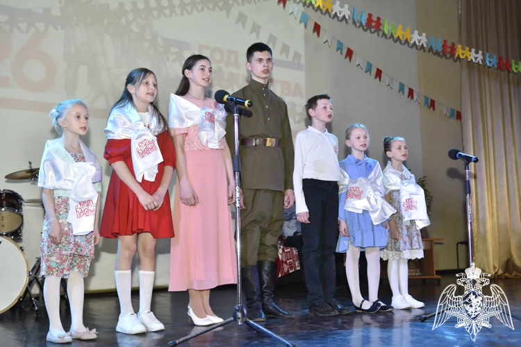 В училище состоялся патриотический концерт "Сквозь время. Разговор у вечного огня"