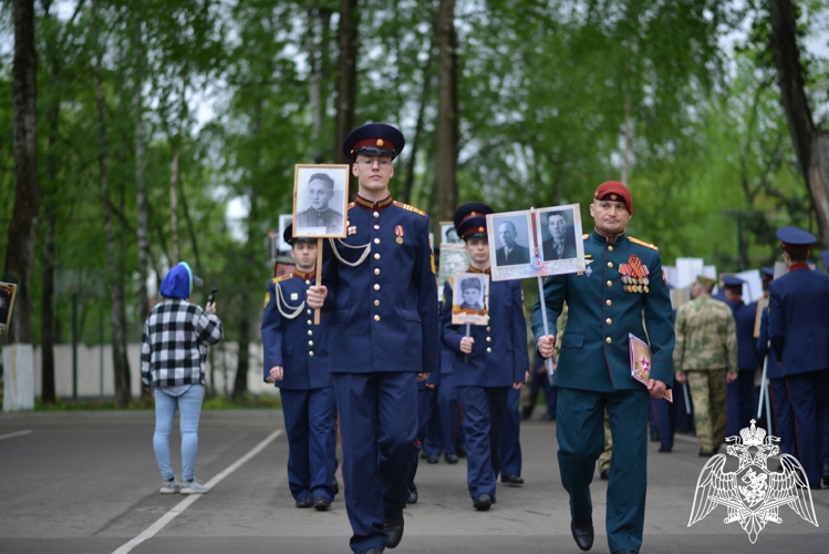 Бессмертный полк в училище: живая память о героях.