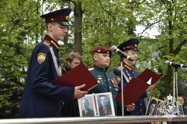 Бессмертный полк в училище: живая память о героях.