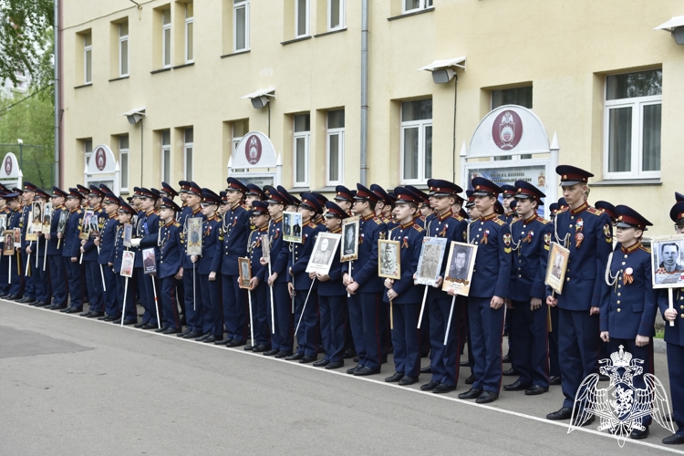 Бессмертный полк в училище: живая память о героях.