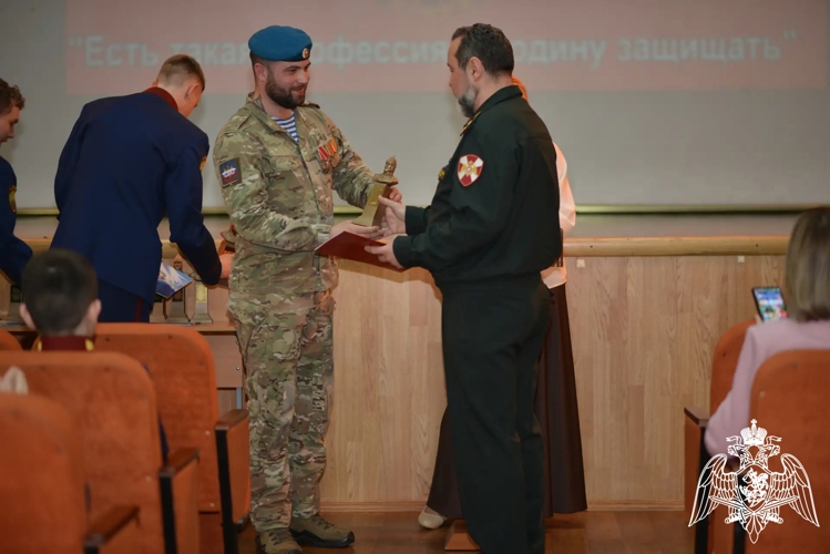 Общественно-патриотическая акция «Есть такая профессия – Родину защищать»