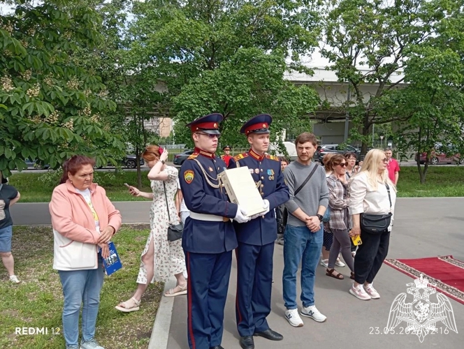кадеты приняли участие в торжестве у памятника Шолохову на Волжском бульваре
