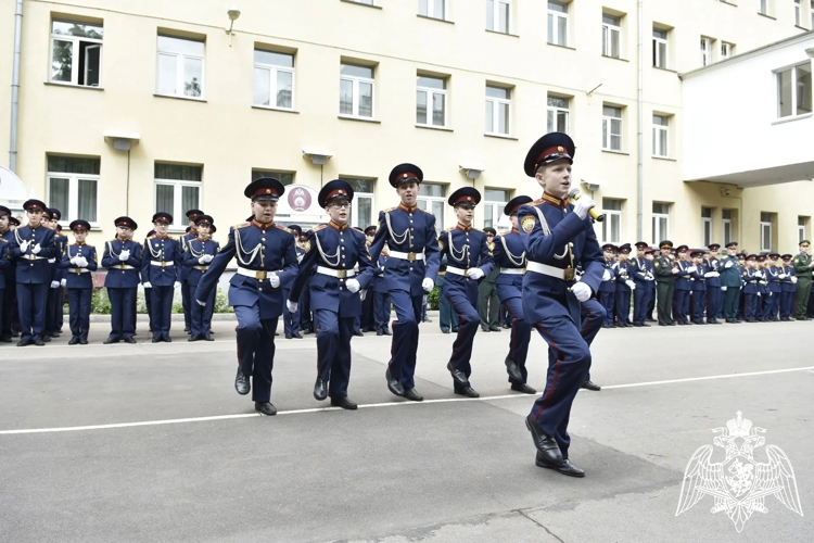 В Московском президентском кадетском училище имени М.А. Шолохова для выпускников 2026 года прозвенел Последний звонок