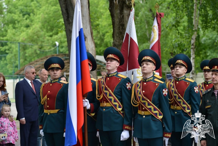 В Московском президентском кадетском училище имени М.А. Шолохова для выпускников 2026 года прозвенел Последний звонок