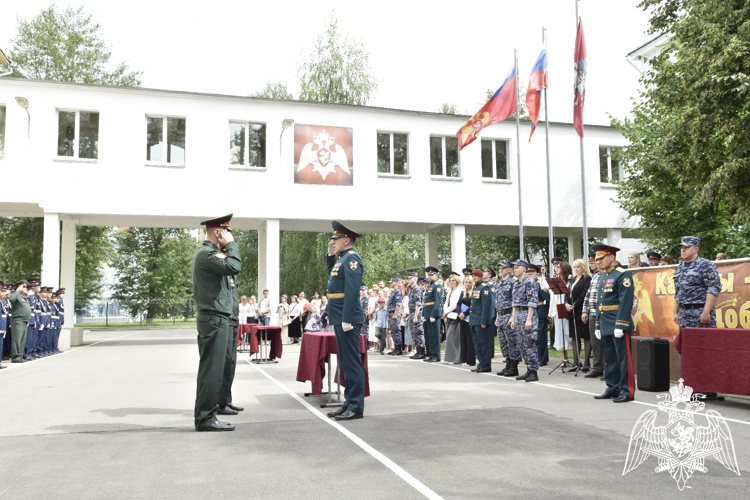 ТОРЖЕСТВЕННОЕ ВРУЧЕНИЕ АТТЕСТАТОВ ВЫПУСКНИКАМ 2026 ГОДА