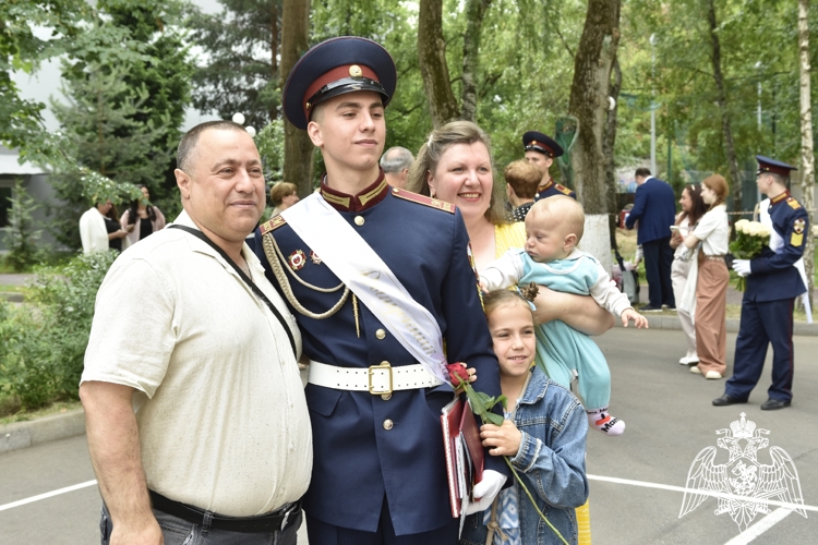 ТОРЖЕСТВЕННОЕ ВРУЧЕНИЕ АТТЕСТАТОВ ВЫПУСКНИКАМ 2026 ГОДА