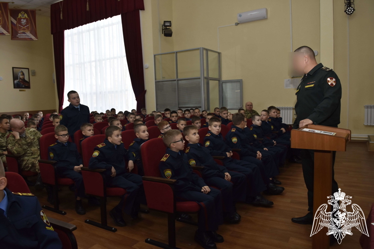 В Москве состоялась презентация трилогии военно-исторических очерков офицера Росгвардии из ЛНР